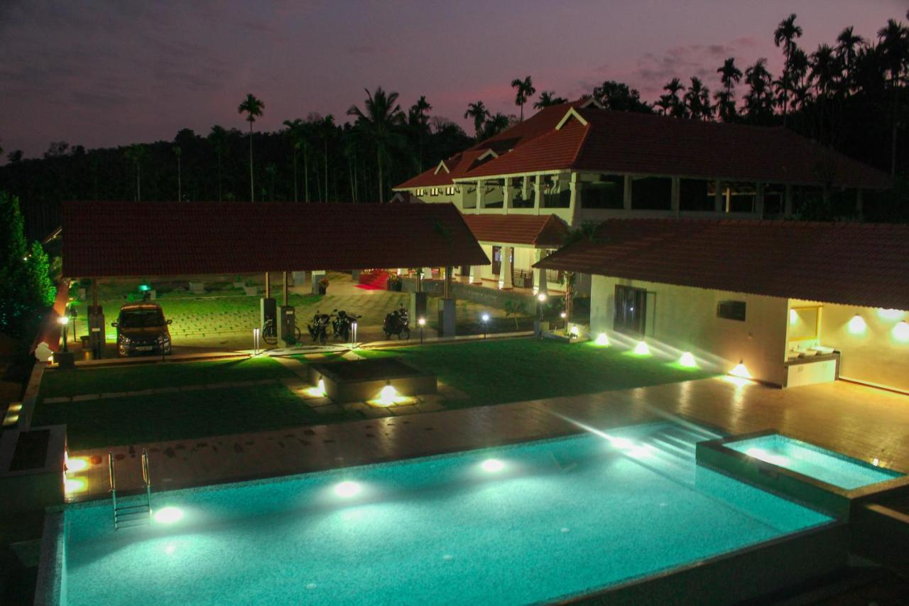 Hotel Wayanad Mace Mansion Kenichira Exterior foto